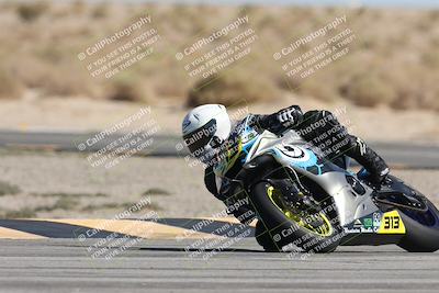 media/Oct-04-2025-CVMA (Sat) [[408bcdd6e4]]/Race 10-Amateur Supersport Middleweight/